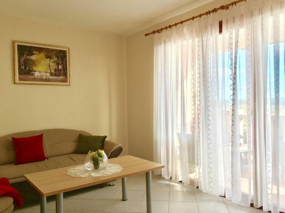 Lavender House Apartamento Maslenica Exterior foto
