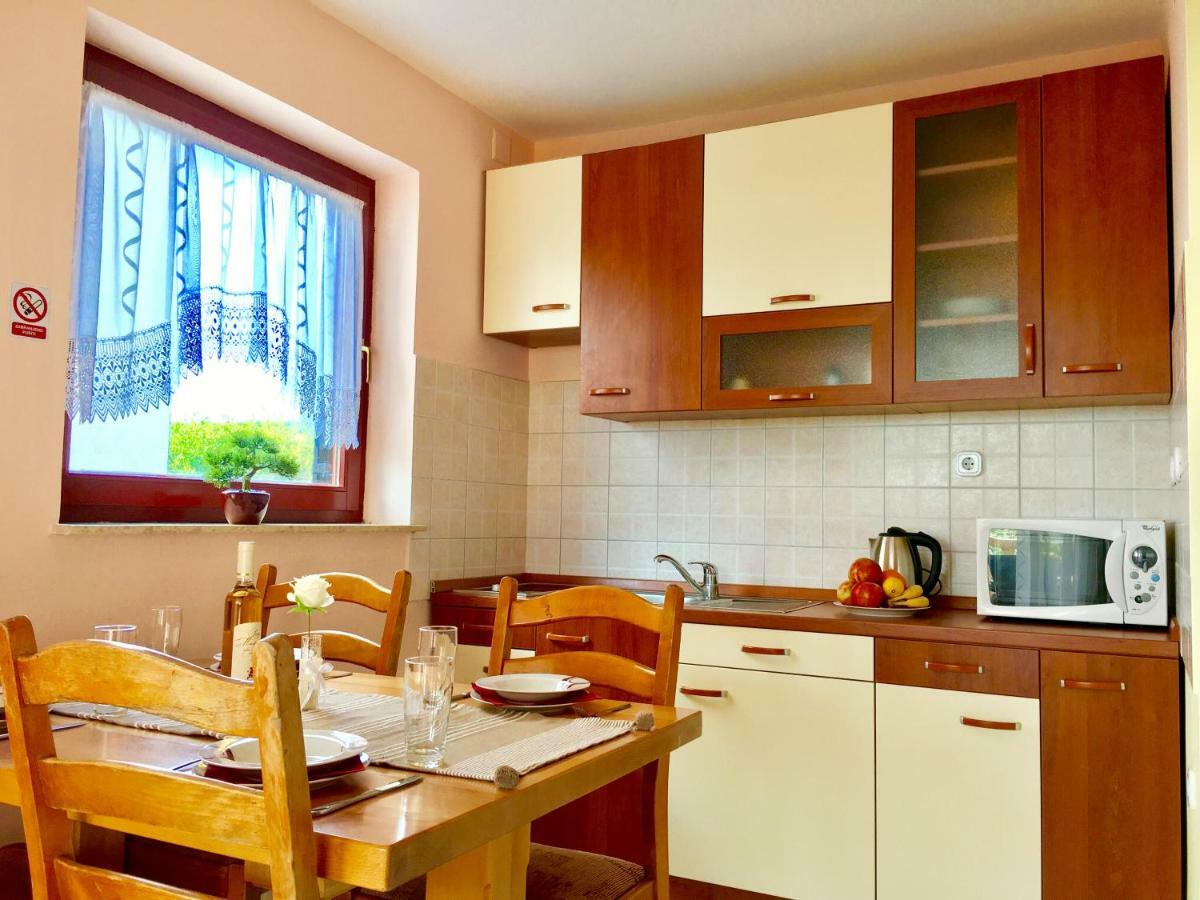 Lavender House Apartamento Maslenica Exterior foto
