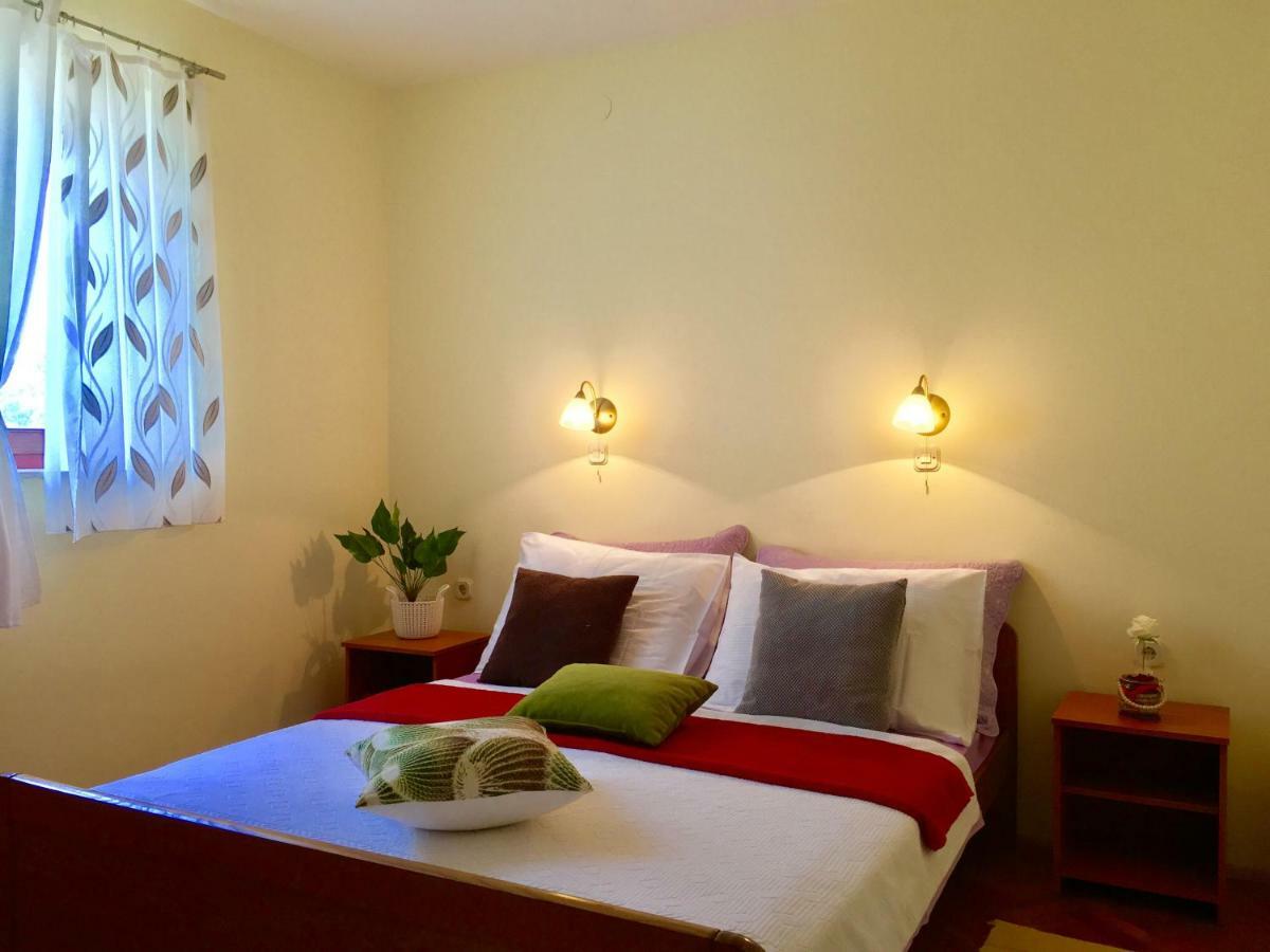 Lavender House Apartamento Maslenica Exterior foto
