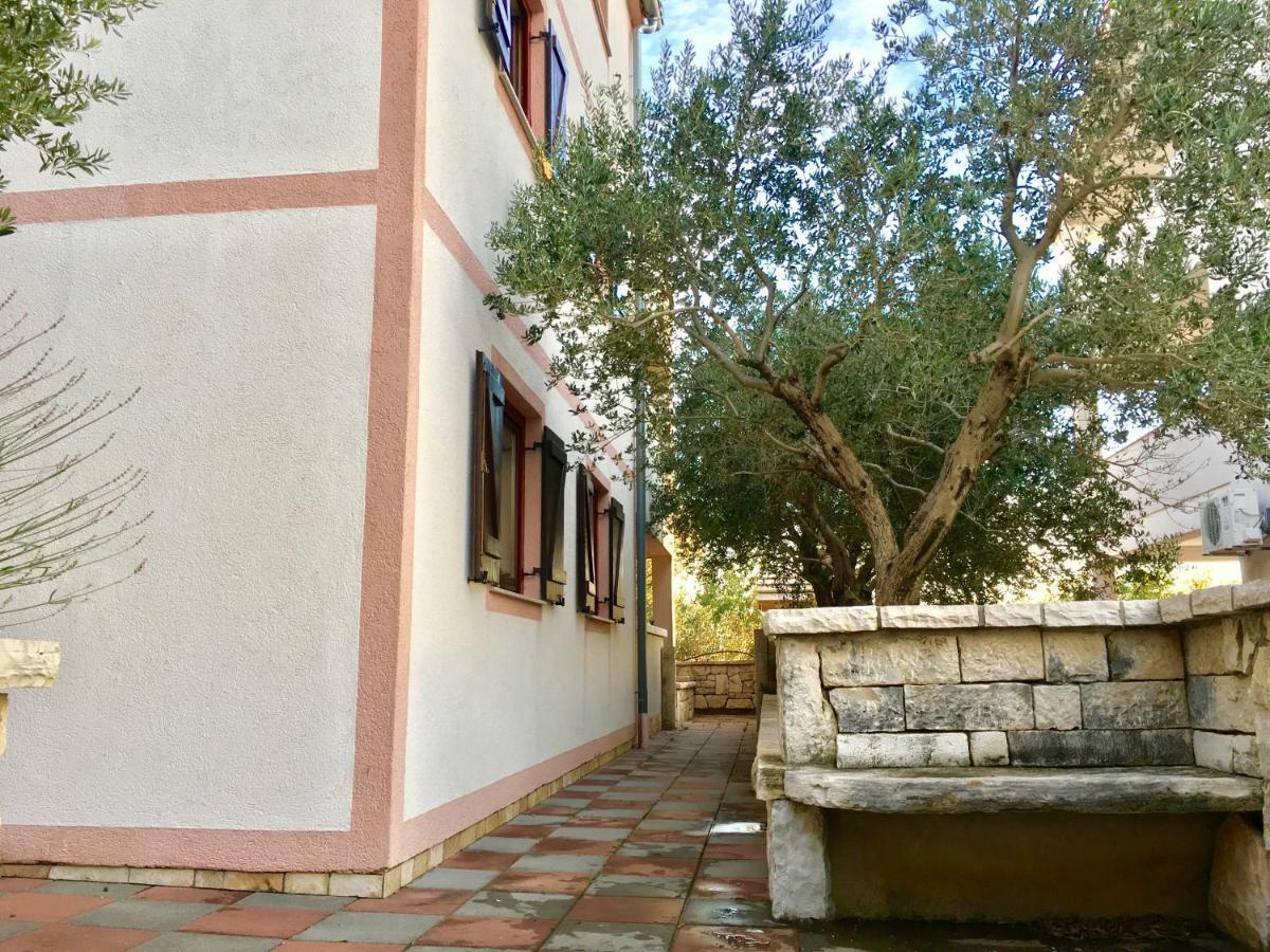 Lavender House Apartamento Maslenica Exterior foto