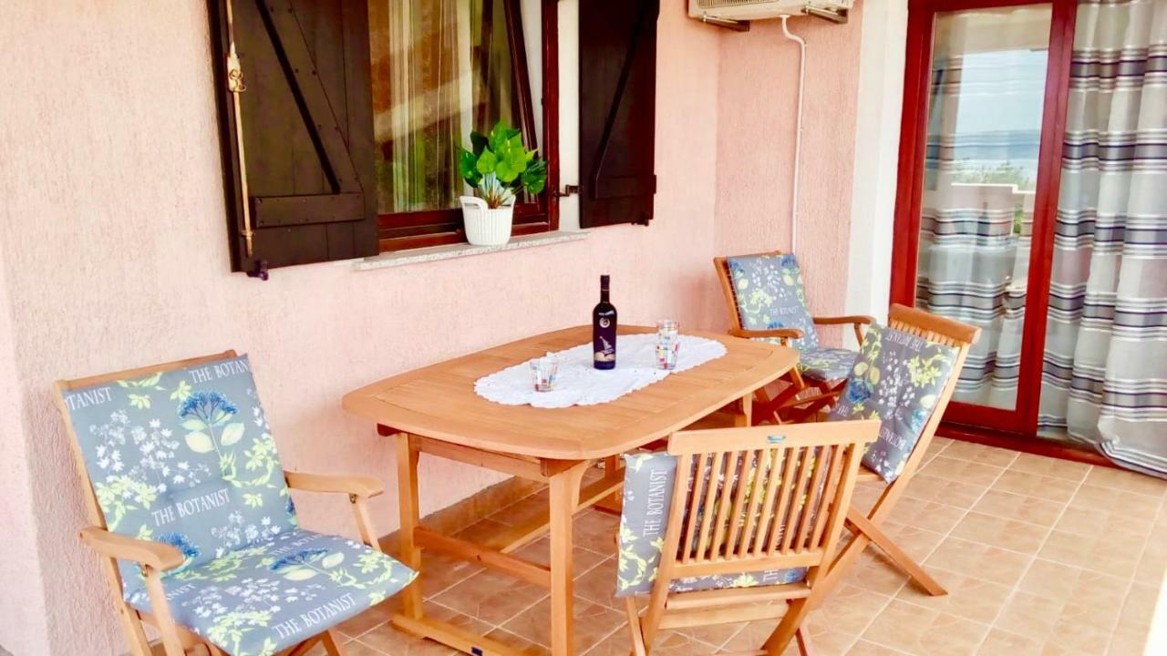 Lavender House Apartamento Maslenica Exterior foto
